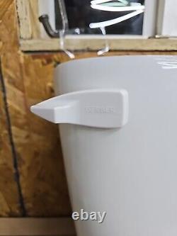 Gerber Toilet Tank- Ultra Flush he-28-380 1.6gpf White