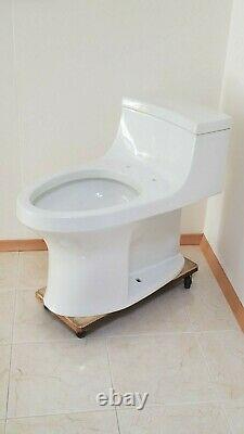 Kohler San Souci One Piece Toilet Model K-5172-0 Used less than 5 days